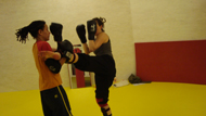 Symbolbild Kickboxen, Sparring, Frauen
