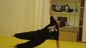 Rückentraining - Wirbelsäulengymnastik - Haltung und Bewegung durch Ganzkörpertraining